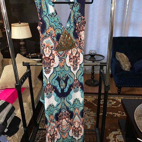 Sleeveless maxi dress by Venus - Picture 1 of 3